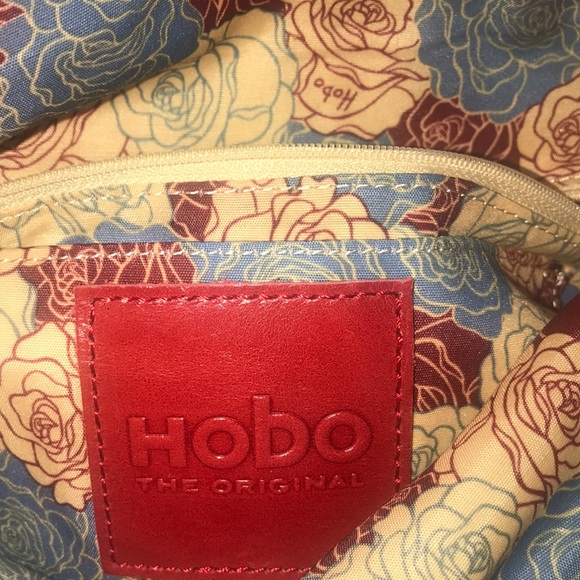 HOBO INTERNATIONAL - Picture 6 of 15